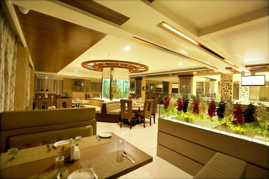 Swagath Grand Suchitra Otel Haydarabad Oda fotoğraf